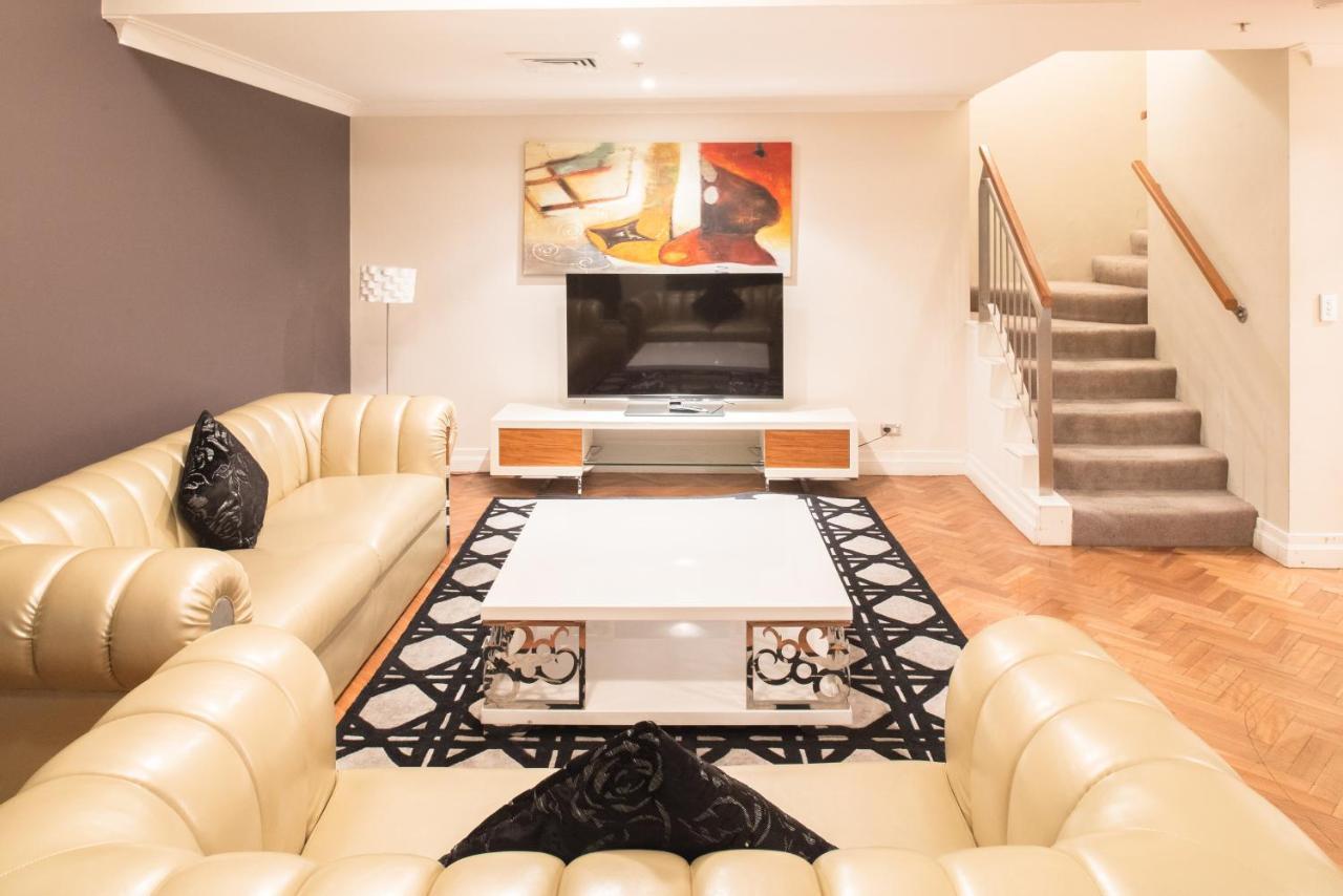 Seasons Harbour Plaza Aparthotel Sydney Exteriör bild
